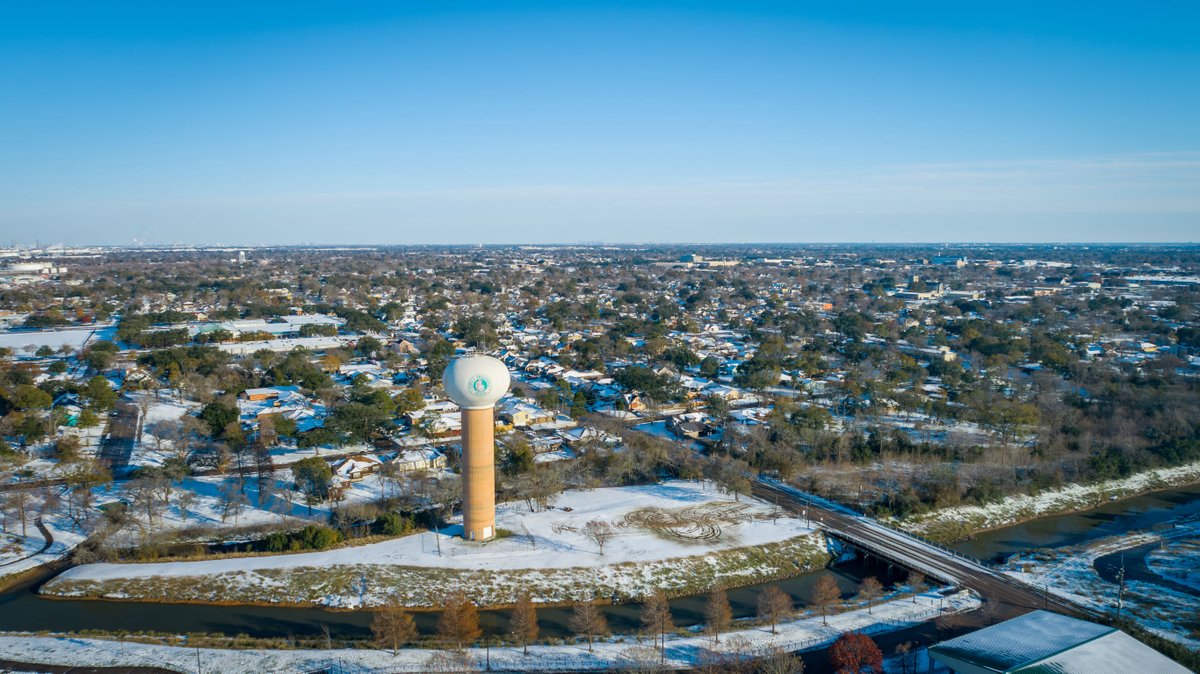 Tour Greens Dallas game court installation project